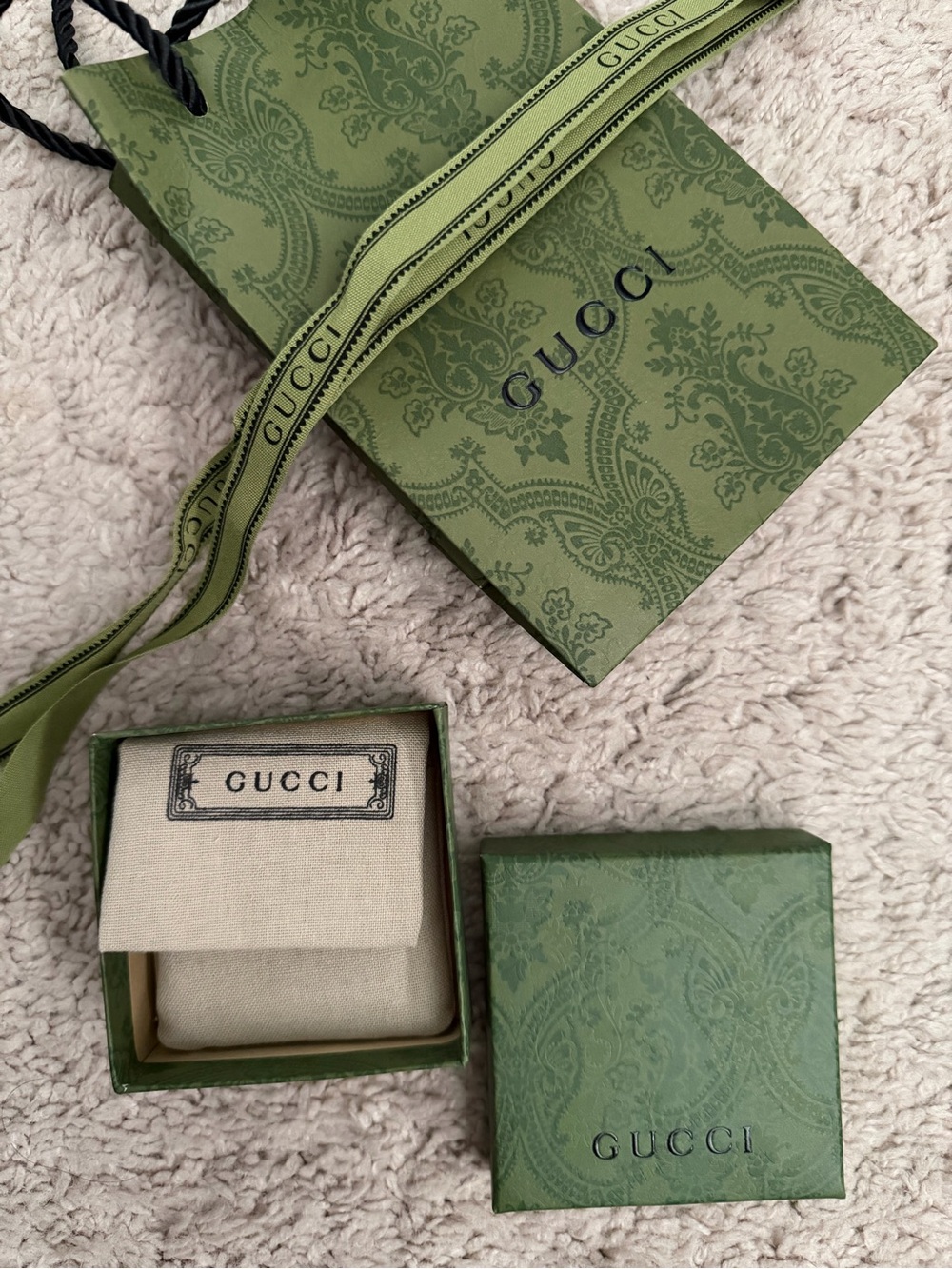 Gucci Double G Floral Open Cuff Bracelet Gold Tone Daisy Motif - Picture 14 of 16